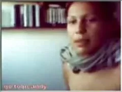アレクサンドラ 女性 アダルト 熟女