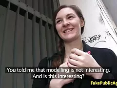 スカートガール 女性 アダルト 無料