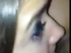 友人は健康なアジアの女性を解放しました エロ 動画 教師
